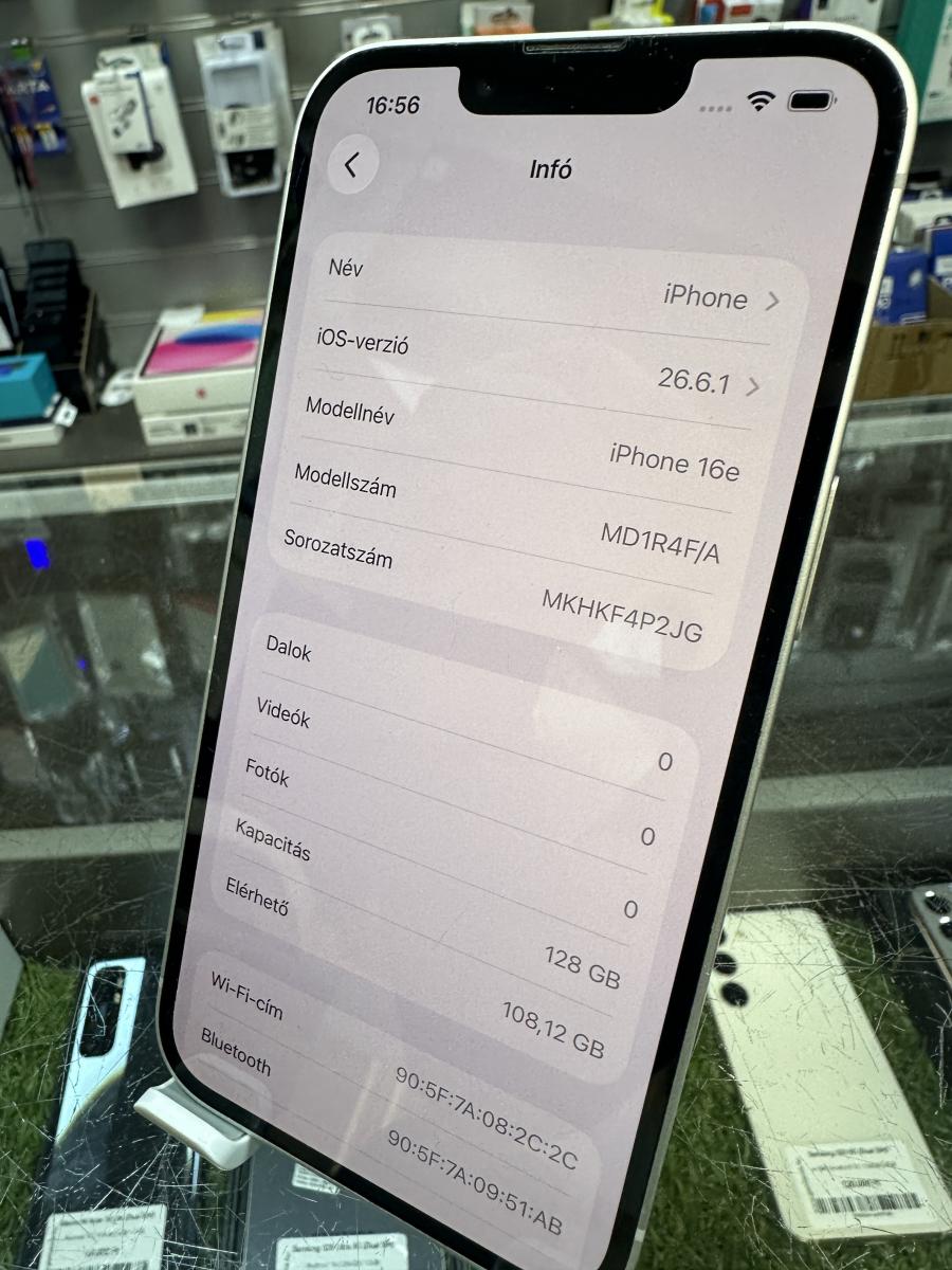 Apple iPhone 16e 128GB mobiltelefon feh&eacute;r, MD1R4F/A