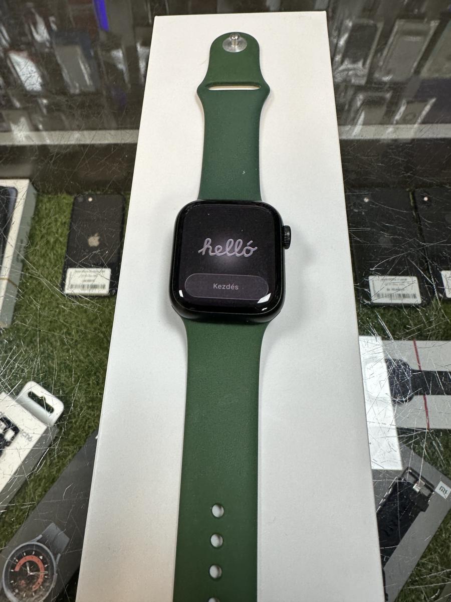 Apple Watch Series 7 41mm Green Alu case Clover Sport Band, haszn&aacute;lt