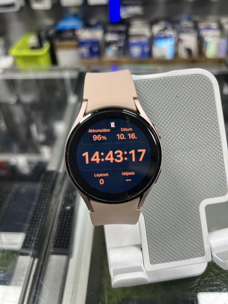 Samsung SM-R860 Galaxy Watch4 , Rózsaarany 40 mm Okosóra, HASZNÁLT