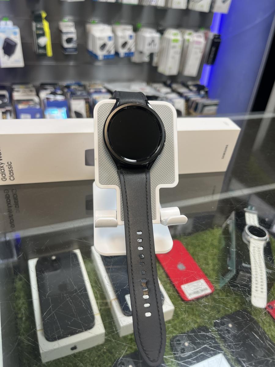 Samsung Galaxy Watch6 Classic BT 47mm fekete haszn&aacute;lt okos&oacute;ra (sm-r960) 