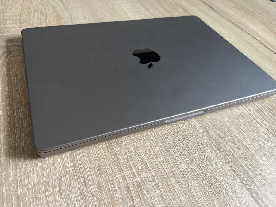 Apple MacBook Pro 14.2" M1 Pro (8/14Core) RetinaXDR  (2021) 16GB / 500G SSD 